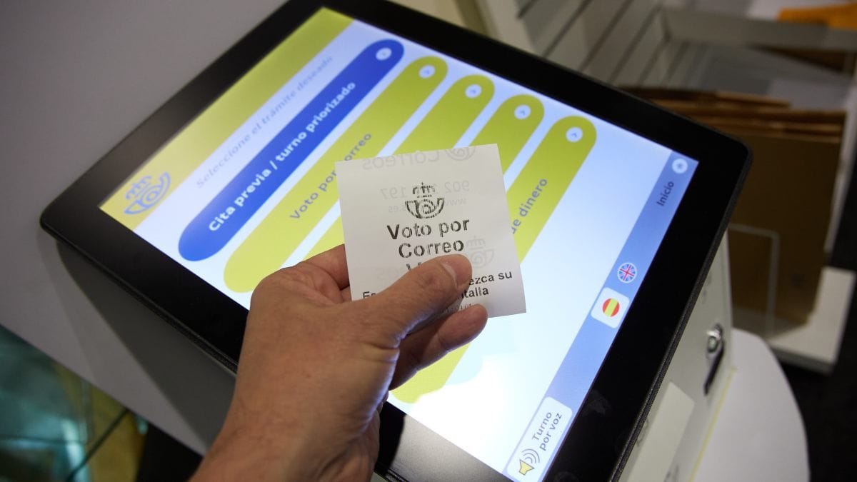 Hallan los votos robados tras una ola de asaltos a oficinas de Correos en Badajoz: los 124 electores afectados podrán volver a votar