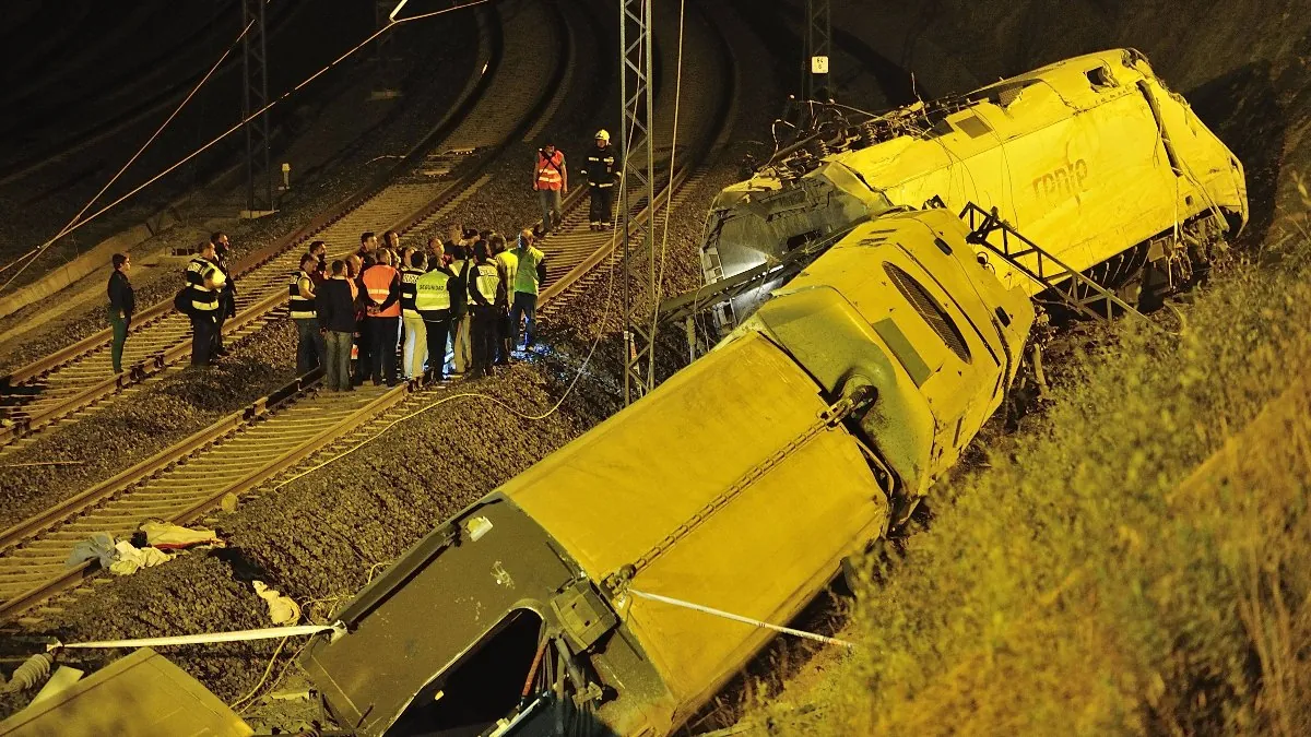La Audiencia de La Coruña absuelve al exdirector de Seguridad de ADIF por el accidente de Angrois